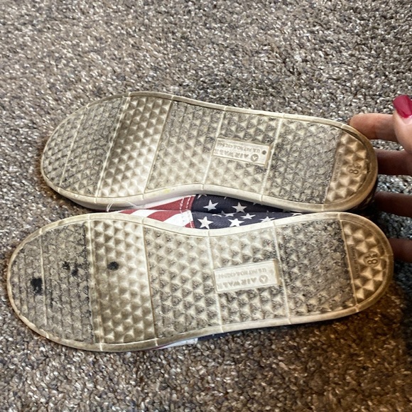 Air Walk Stars & Stripes Patriotic Red White & Blue Slip On Canvas Shoes Sz 8.5 - Picture 8 of 10